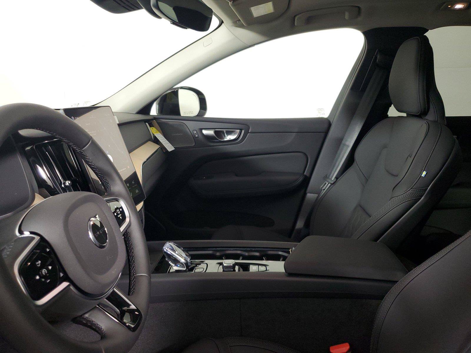 New 2026 Volvo XC60 B5 Plus w/ Climate Package AWD/4WD image 22
