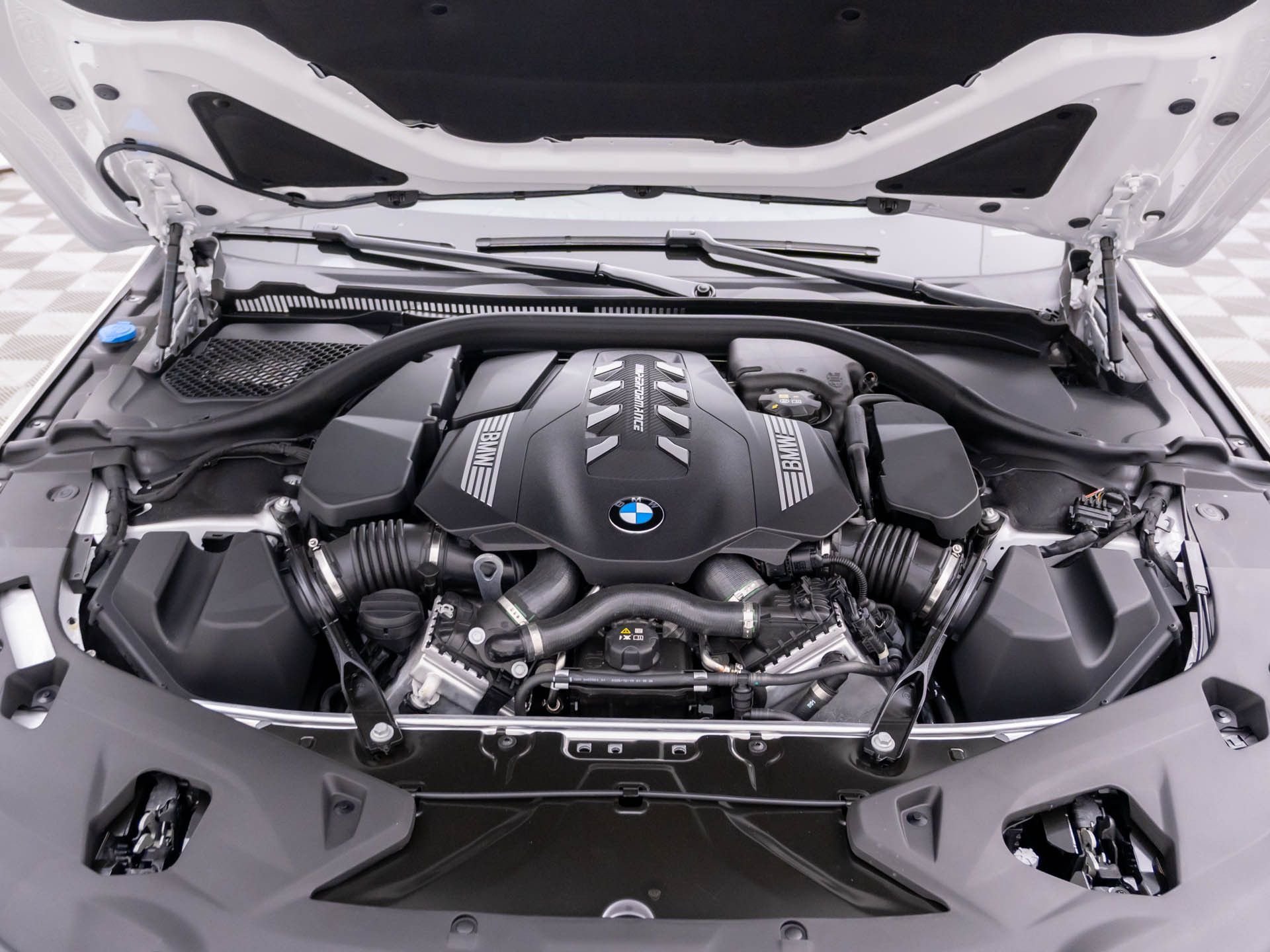 New 2026 BMW M850i xDrive AWD/4WD image 35