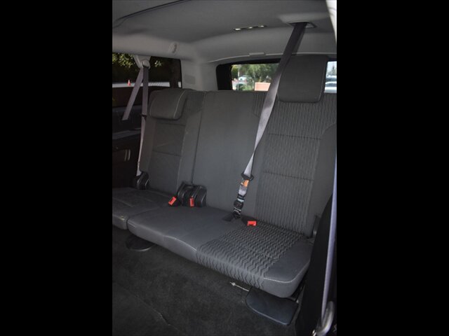 Used 2017 Chevrolet Suburban LS RWD image 22