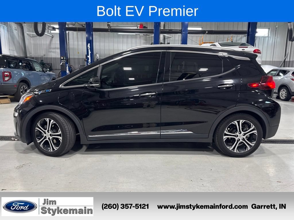 Used 2017 Chevrolet Bolt Premier w/ Driver Confidence II Package FWD image 3