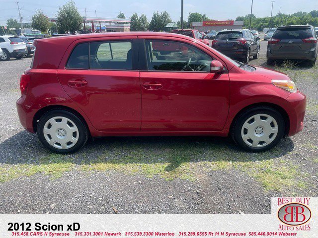 Used 2012 Scion xD image 2