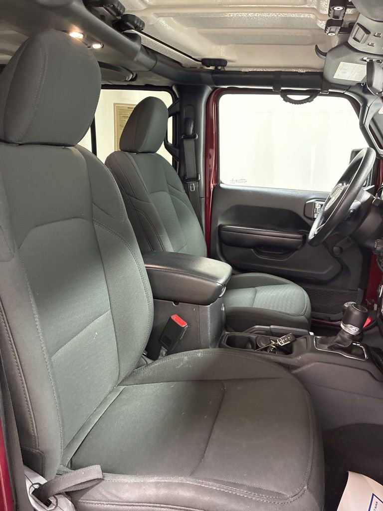Used 2021 Jeep Wrangler Unlimited Sport AWD/4WD image 26