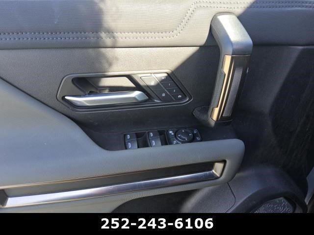 Used 2025 GMC Hummer EV 3X AWD/4WD image 13