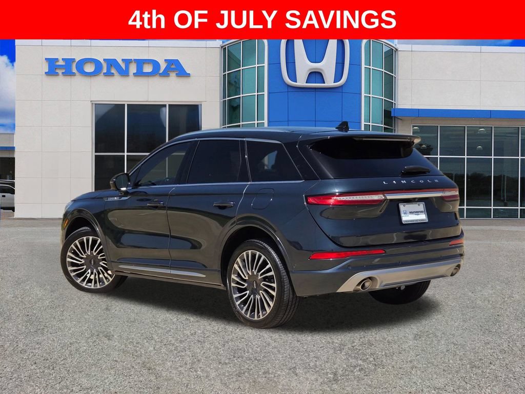 Used 2022 Lincoln Corsair Reserve w/ Equipment Group 201A AWD/4WD image 5