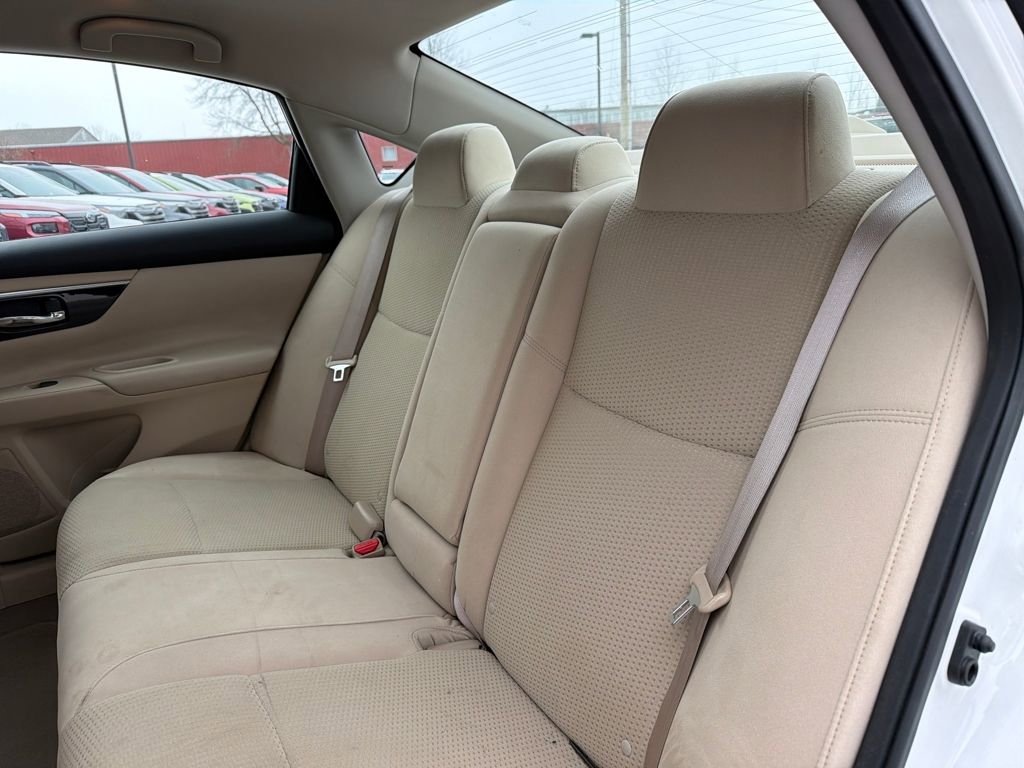 Used 2014 Nissan Altima 2.5 S w/ Sport Value Package image 22