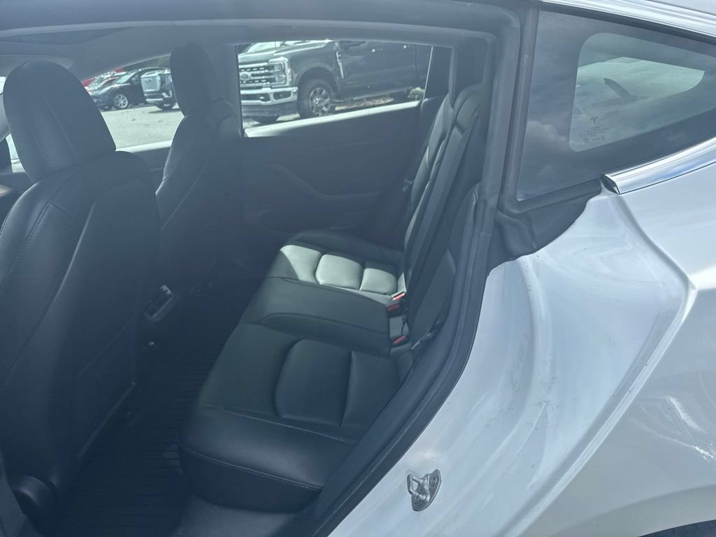 Used 2020 Tesla Model 3 Standard Range Plus RWD image 9