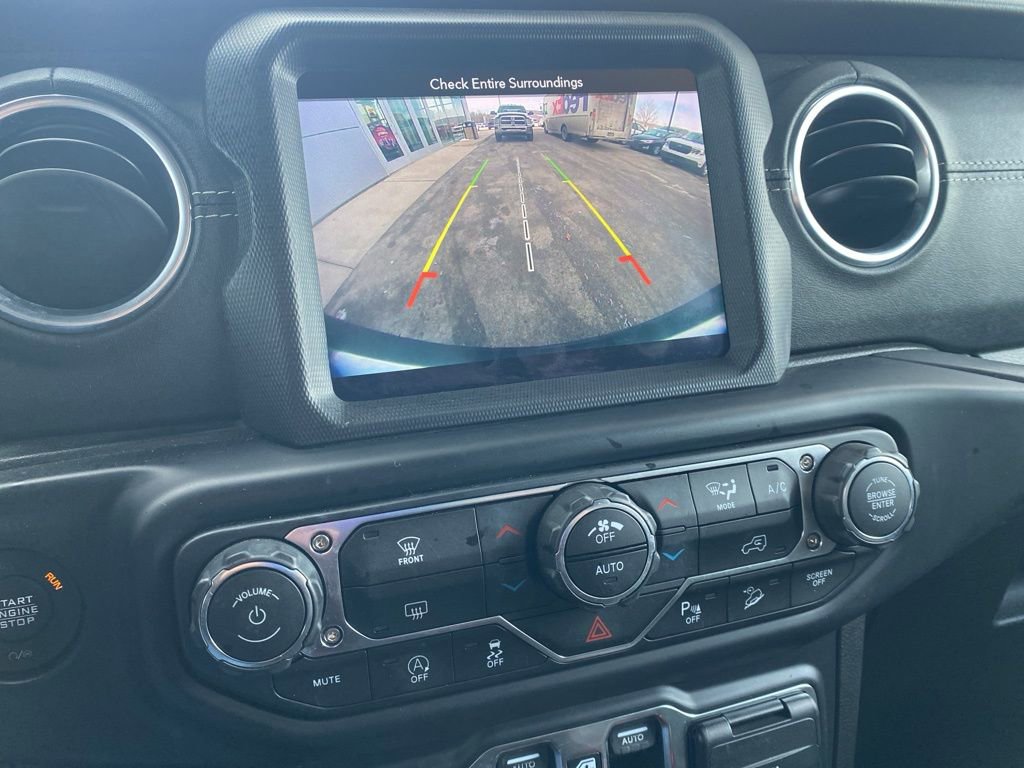 Certified 2019 Jeep Wrangler Unlimited Sahara image 27