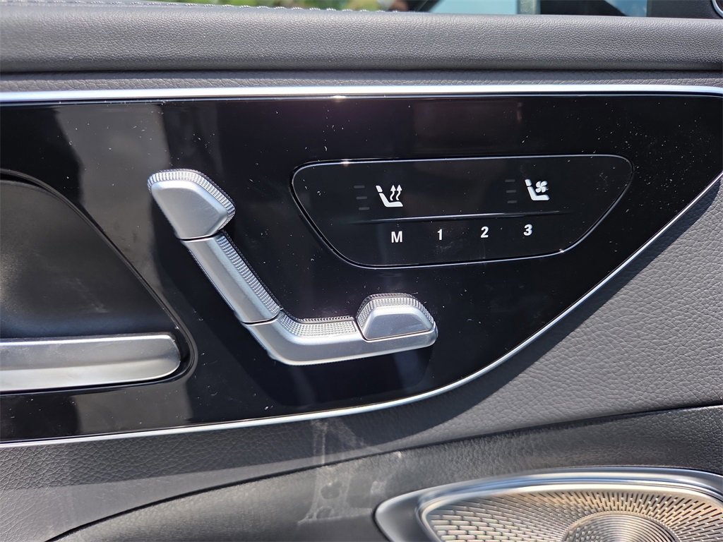 New 2025 Mercedes-Benz C 300 Sedan image 11