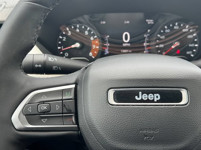 Used 2023 Jeep Compass Limited AWD/4WD image 24