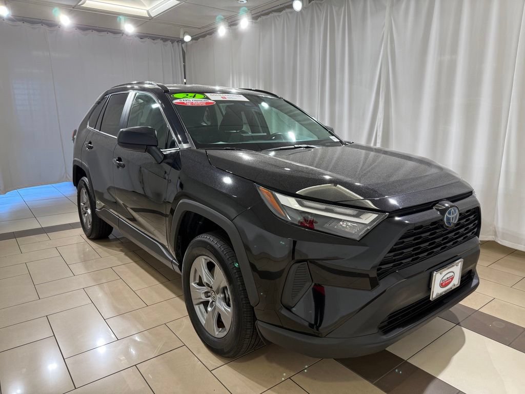 Certified 2024 Toyota RAV4 LE AWD/4WD image 7