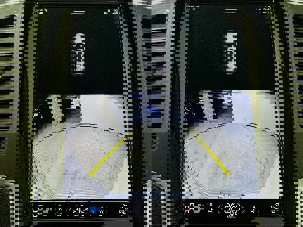 Certified 2025 Volvo XC90 B5 Core image 14