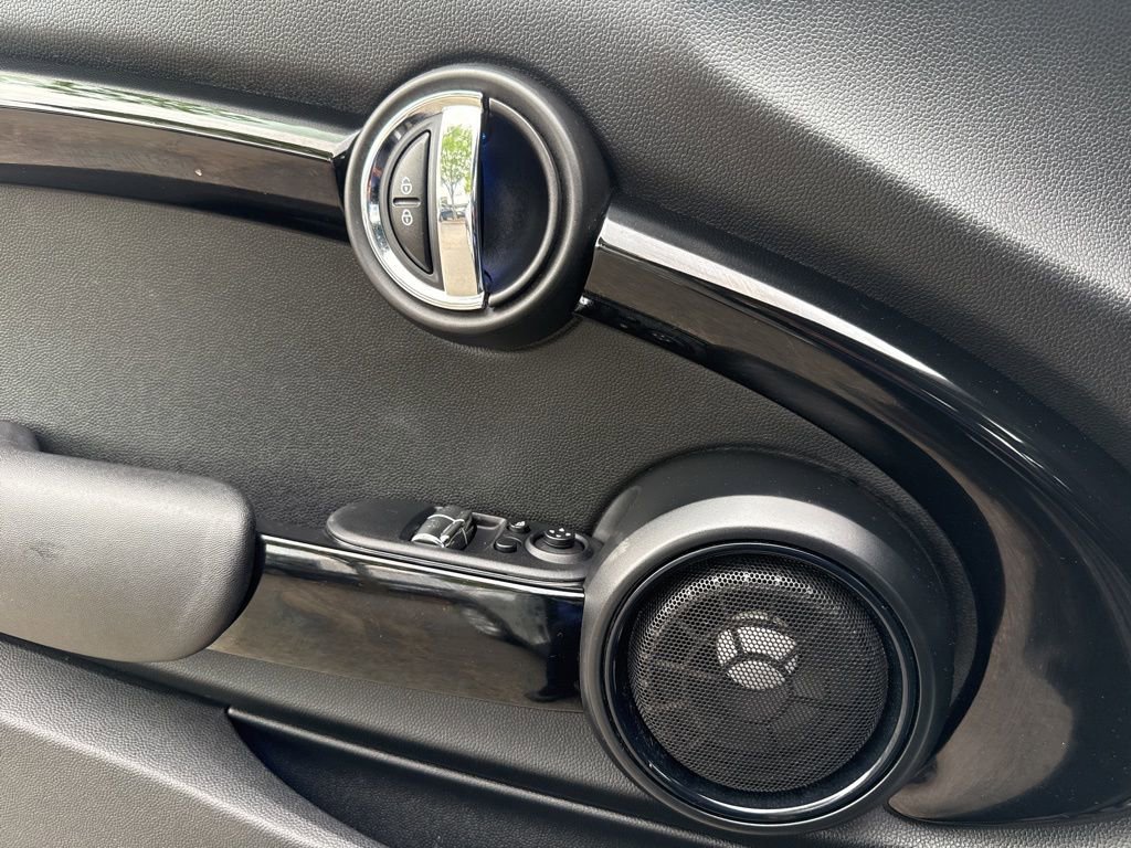 Used 2016 MINI Cooper S FWD image 19