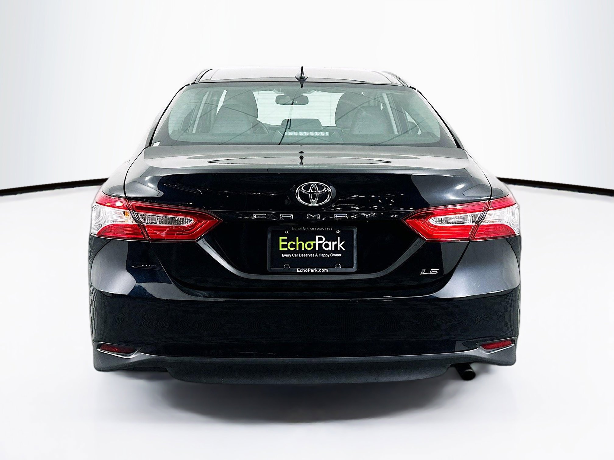 Used 2019 Toyota Camry LE w/ Convenience Package image 7