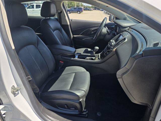 Used 2016 Buick LaCrosse Leather FWD image 17