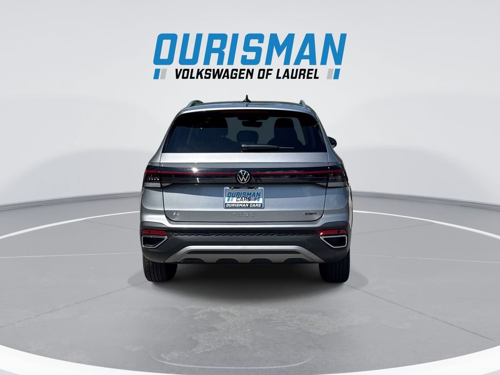 New 2026 Volkswagen Taos SE AWD/4WD image 7