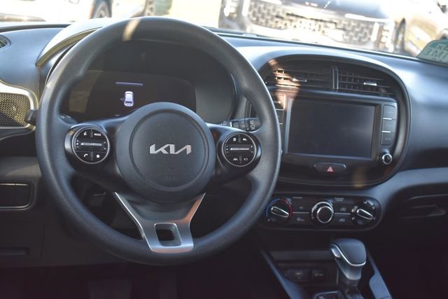 Used 2023 Kia Soul LX w/ Option Group 015 image 17