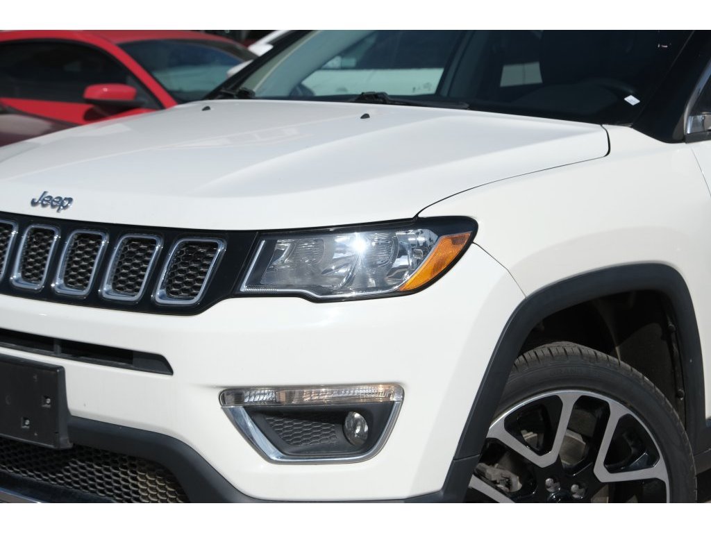 Used 2018 Jeep Compass Limited w/ Navigation Group AWD/4WD image 33