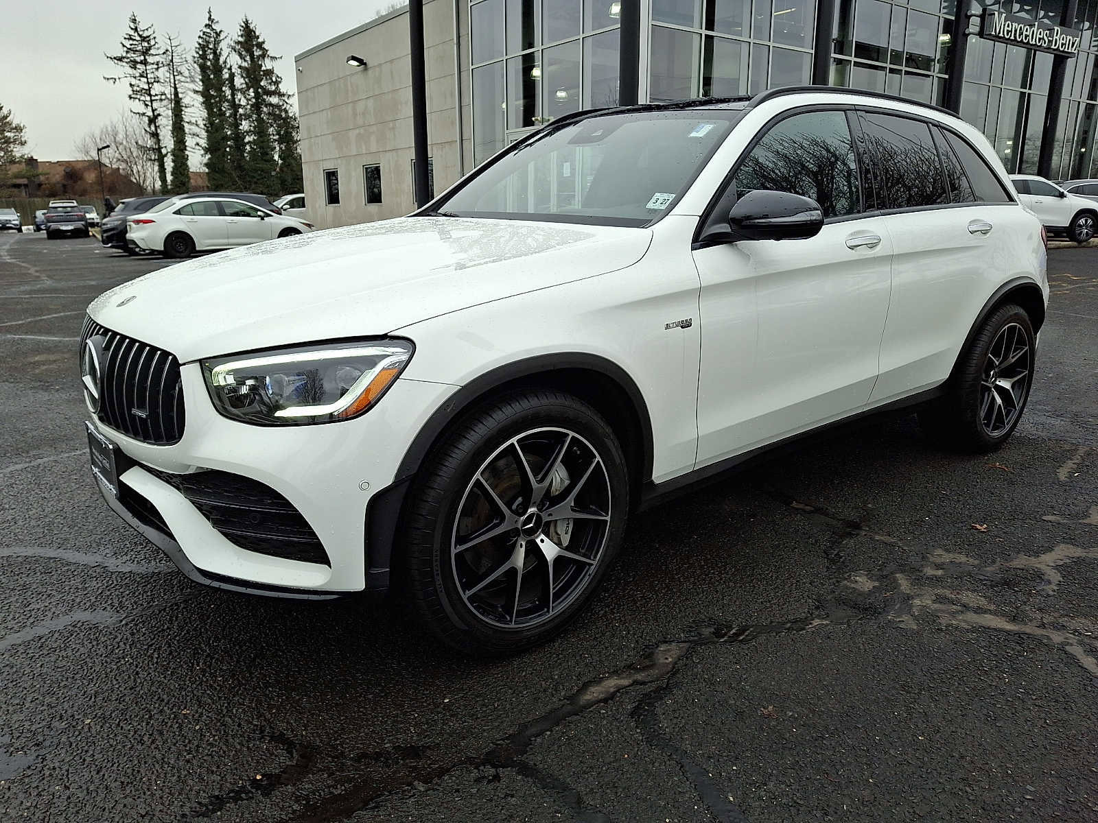 Certified 2021 Mercedes-Benz GLC 43 AMG 4MATIC image 3