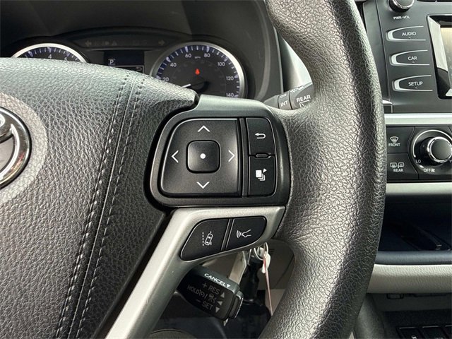Used 2019 Toyota Highlander LE image 26