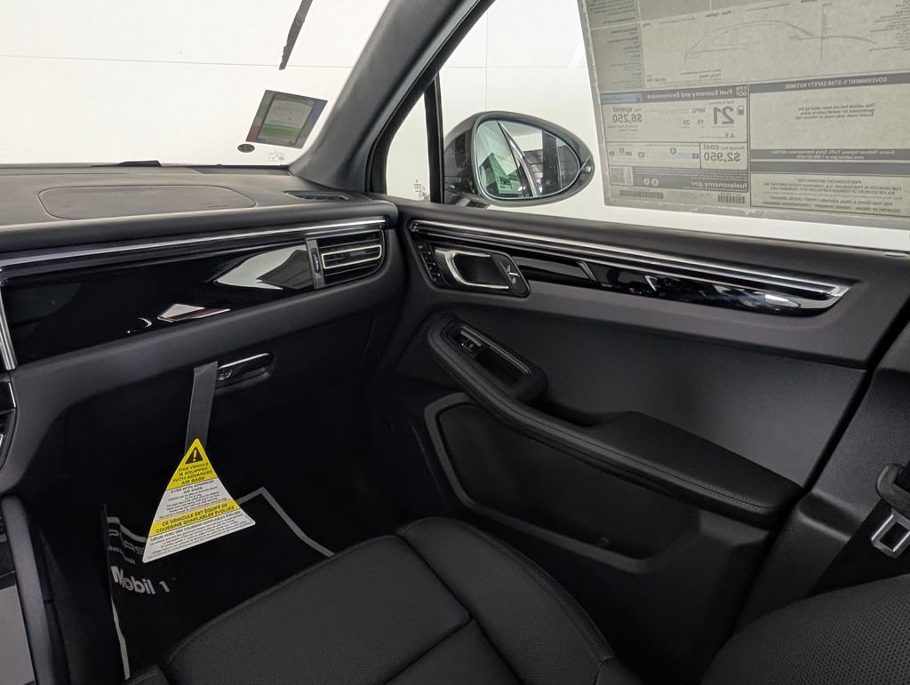 New 2026 Porsche Macan Turbo AWD/4WD image 23