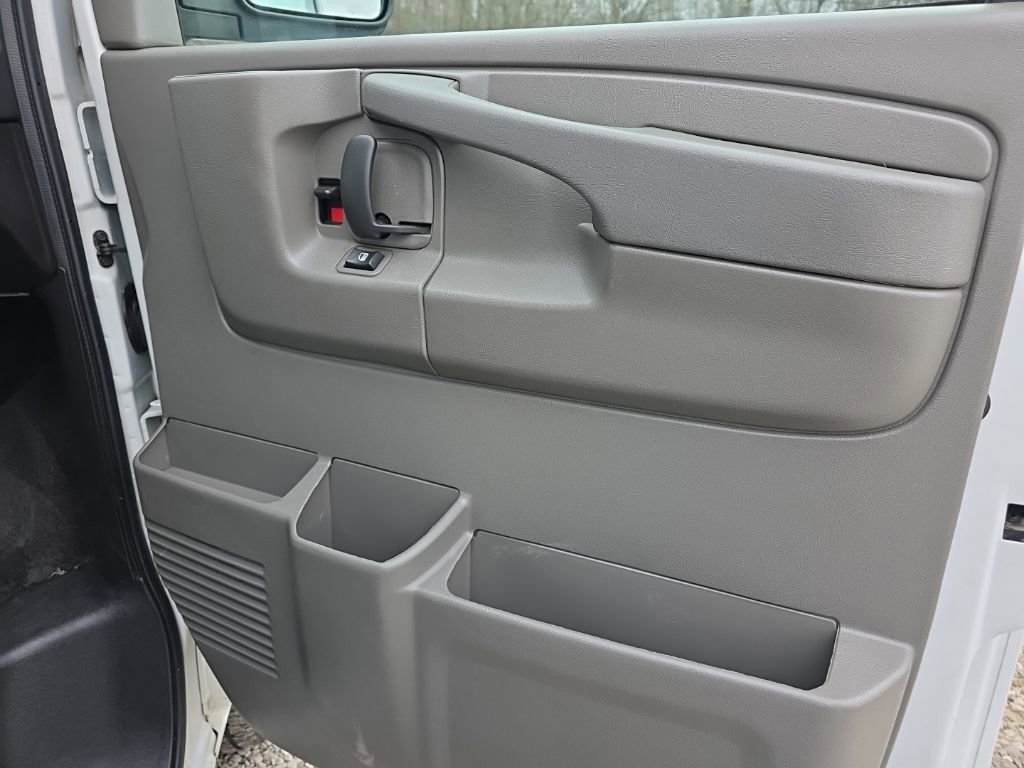 Used 2014 Chevrolet Express 3500 LT w/ LT Preferred Equipment Group image 16