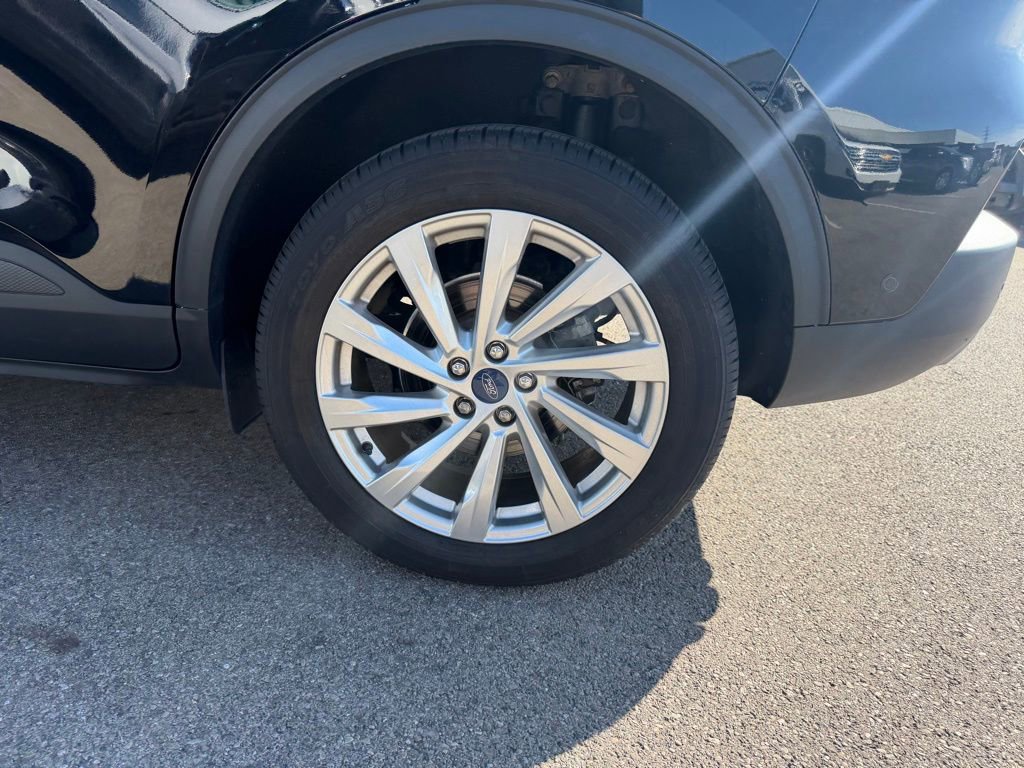 Certified 2022 Ford Escape Titanium w/ Titanium Elite Package AWD/4WD image 13
