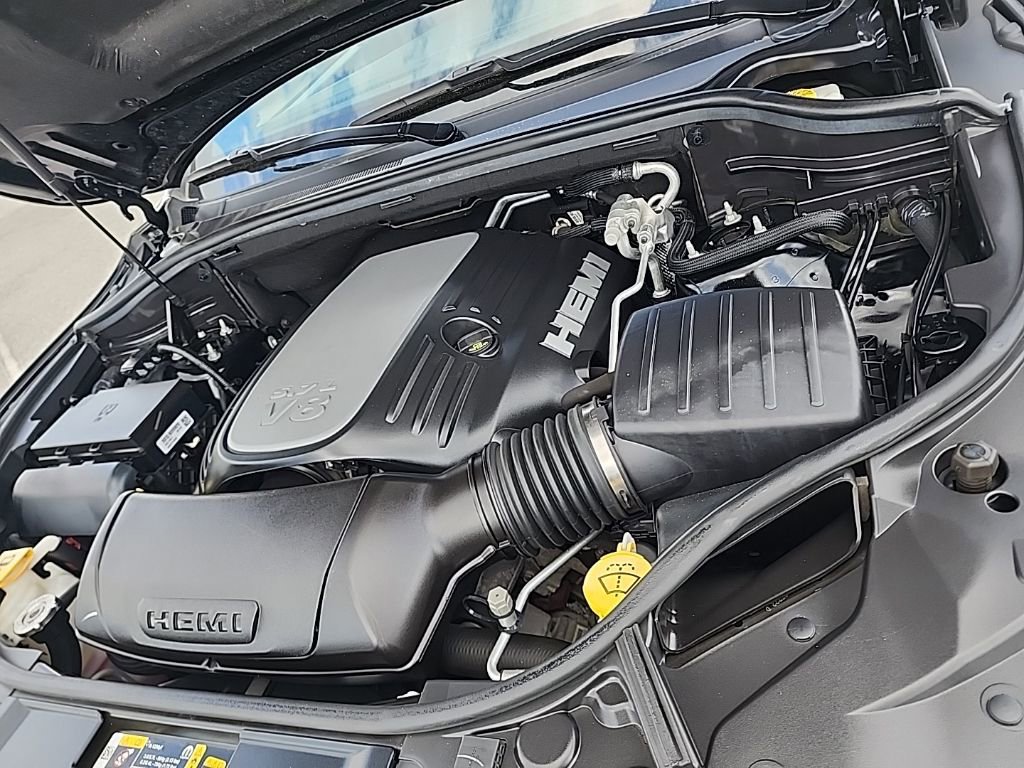 Used 2022 Dodge Durango R/T w/ Blacktop Package image 18