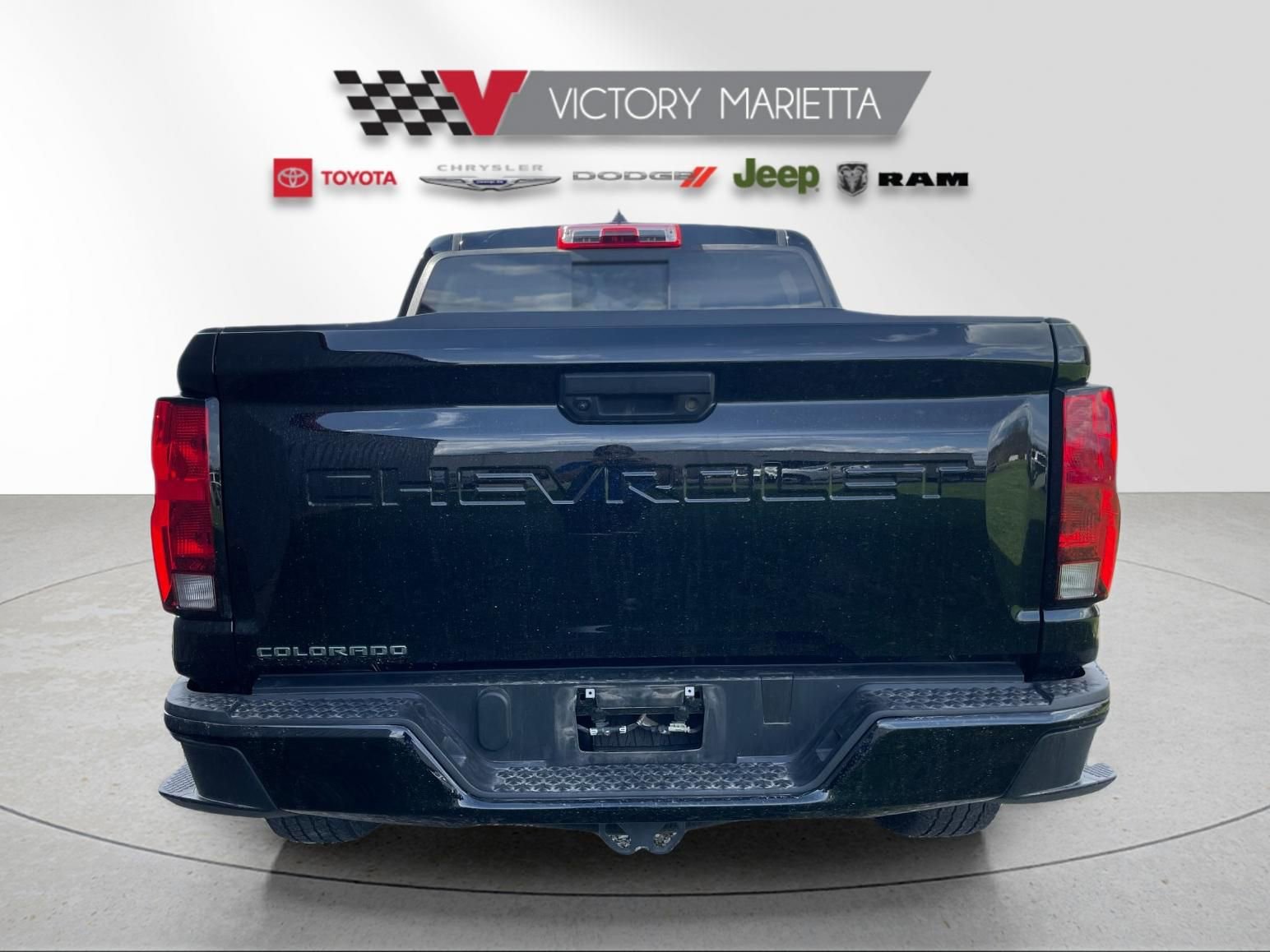 Used 2024 Chevrolet Colorado Trail Boss AWD/4WD image 3