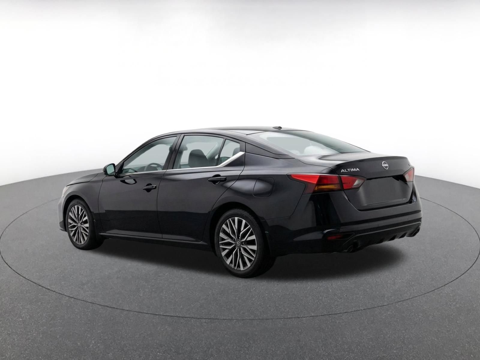 Used 2026 Nissan Altima 2.5 SV FWD image 5