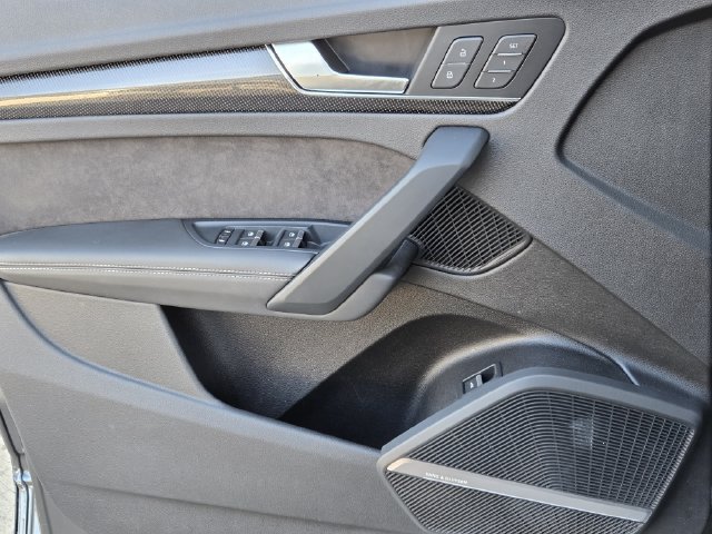 Used 2020 Audi SQ5 Premium Plus AWD/4WD image 18
