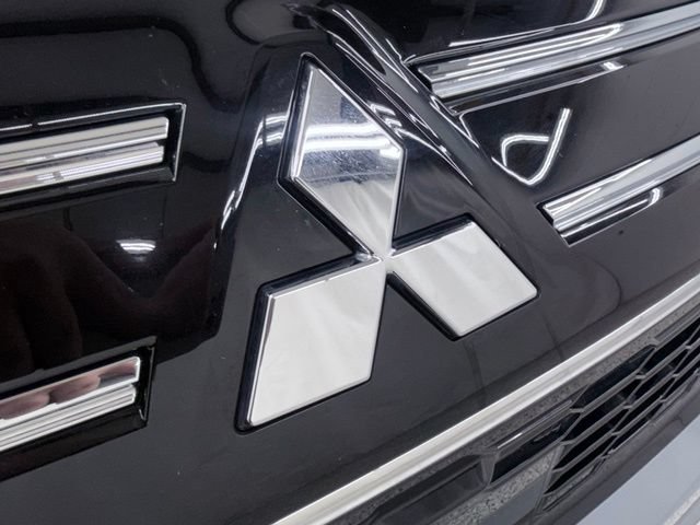 Used 2025 Mitsubishi Outlander SEL FWD image 12