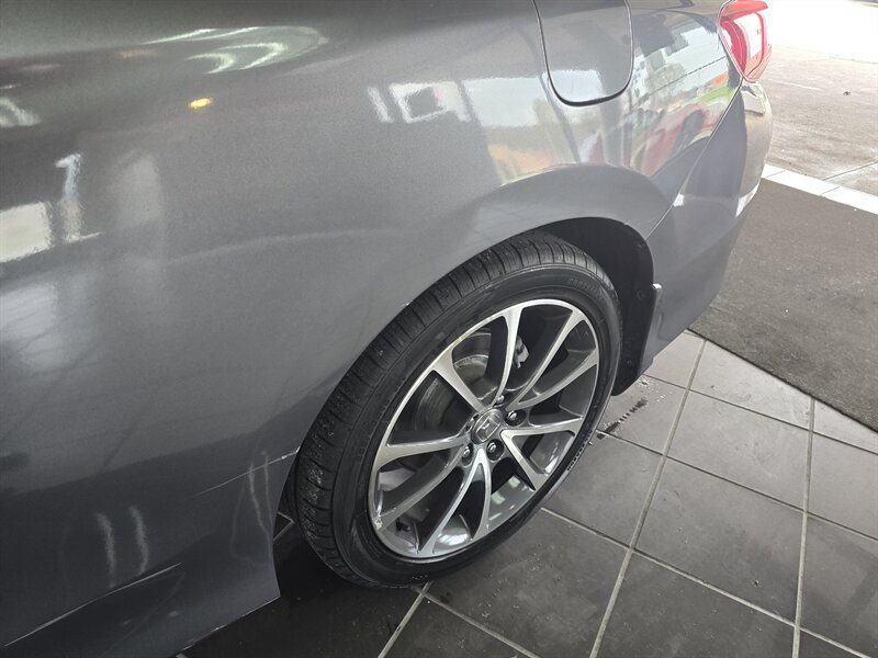 Used 2017 Honda Accord EX image 28