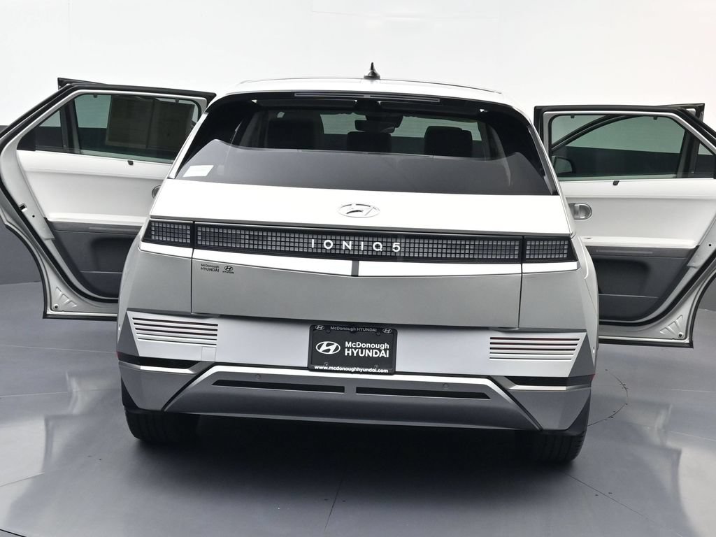 Certified 2024 Hyundai Ioniq 5 Limited RWD image 31
