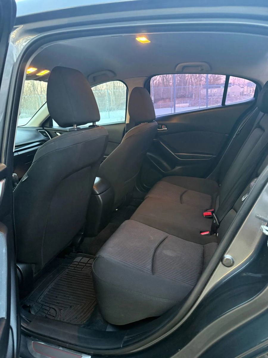 Used 2014 MAZDA MAZDA3 i Touring image 11