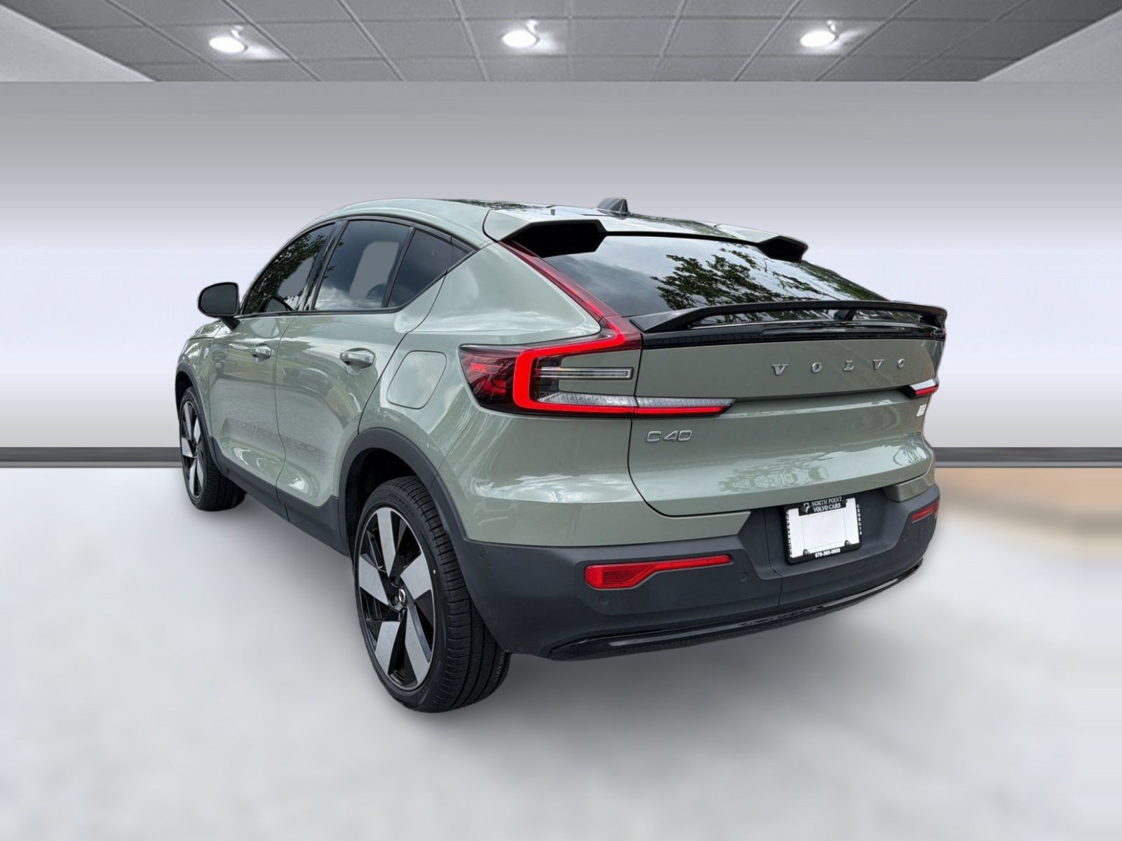 Certified 2023 Volvo C40 P8 Recharge Ultimate AWD/4WD image 3