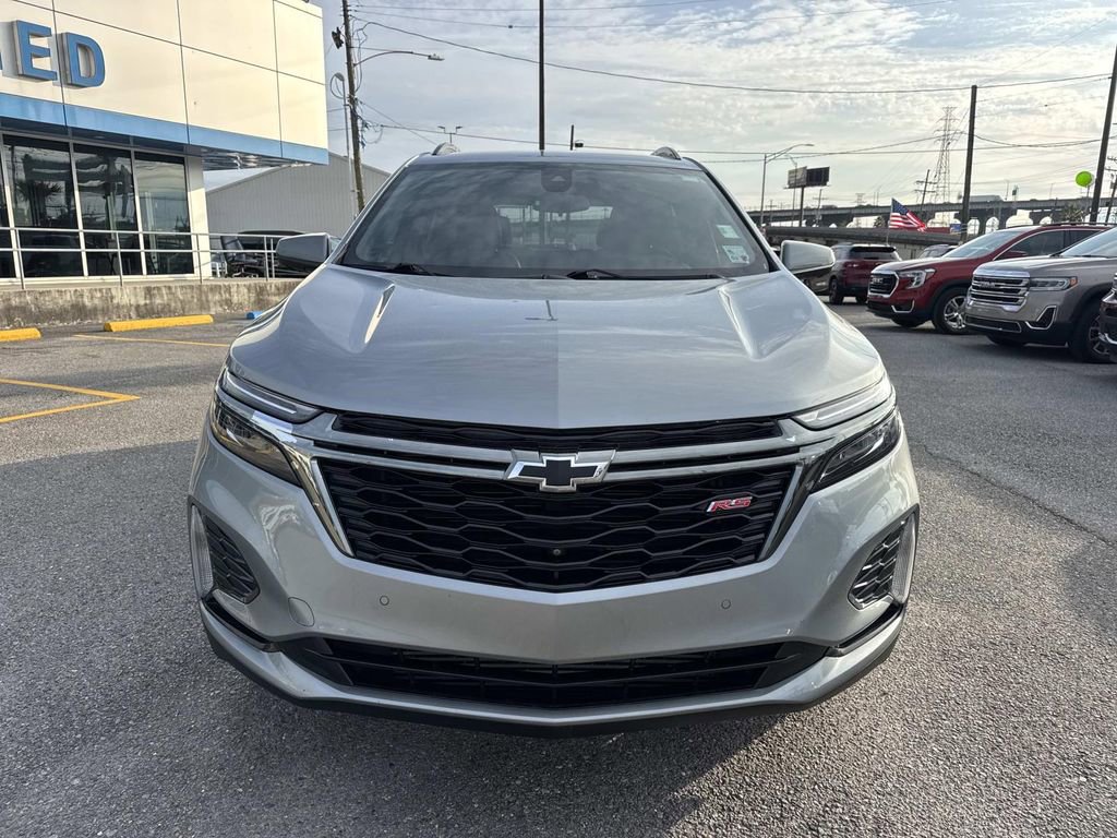 Used 2023 Chevrolet Equinox RS w/ RS Leather Package image 2