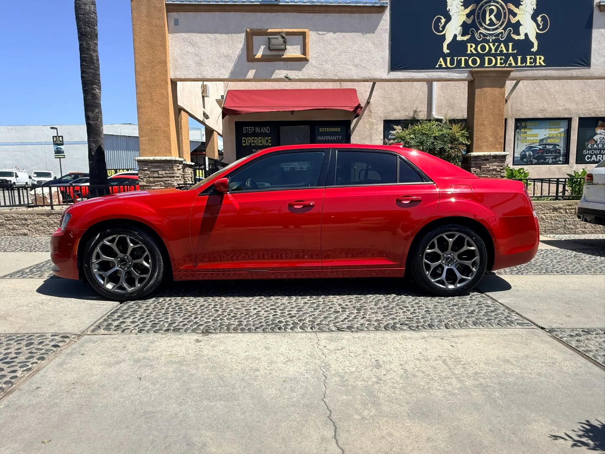 Used 2017 Chrysler 300 S image 8