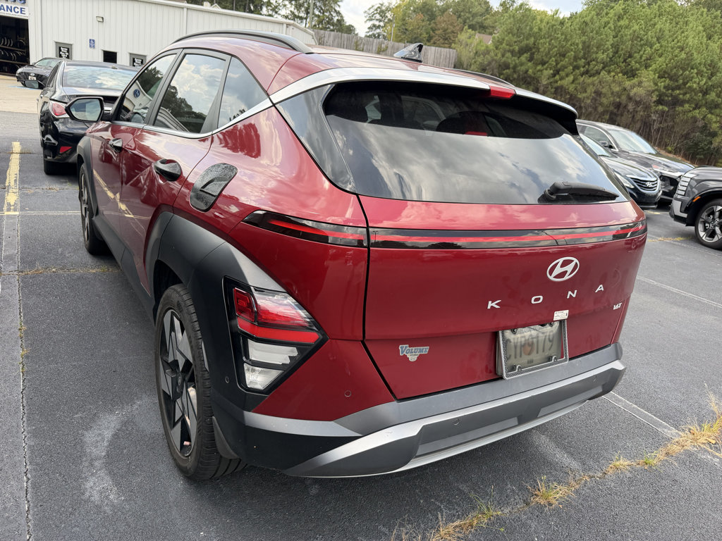 Used 2024 Hyundai Kona Limited FWD image 4