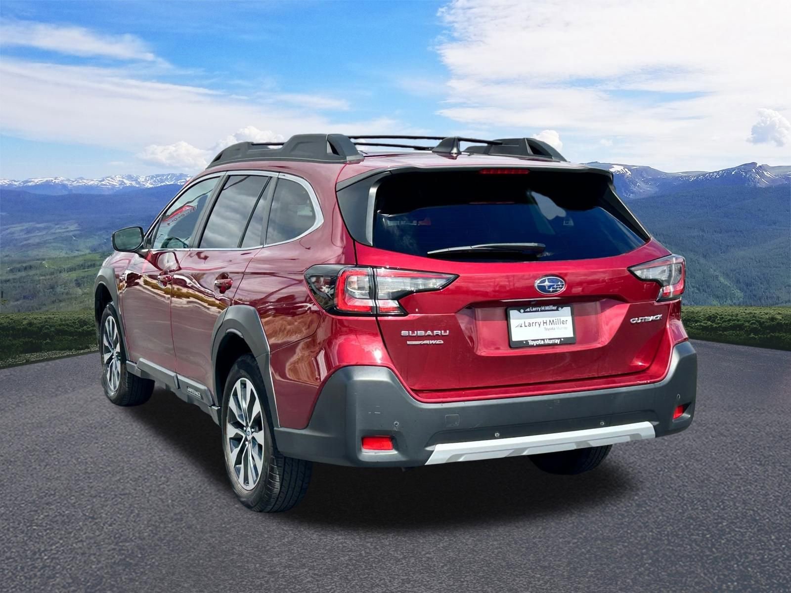 Used 2023 Subaru Outback Limited image 3