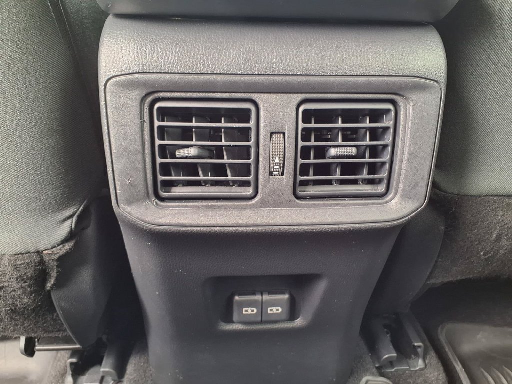 Used 2022 Toyota RAV4 XLE FWD image 17