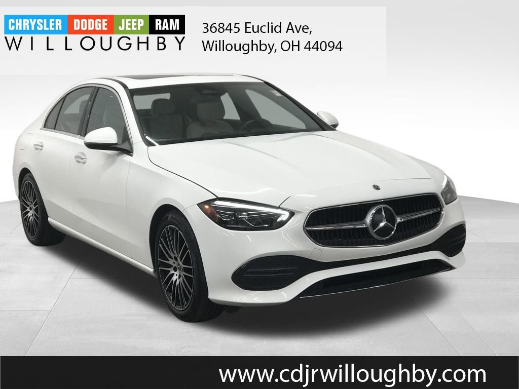 Used 2023 Mercedes-Benz C 300 4MATIC Sedan image 3
