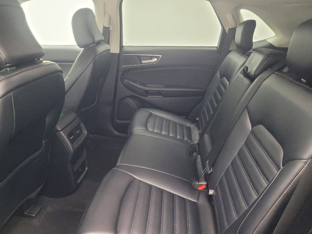 Used 2023 Ford Edge SEL image 18