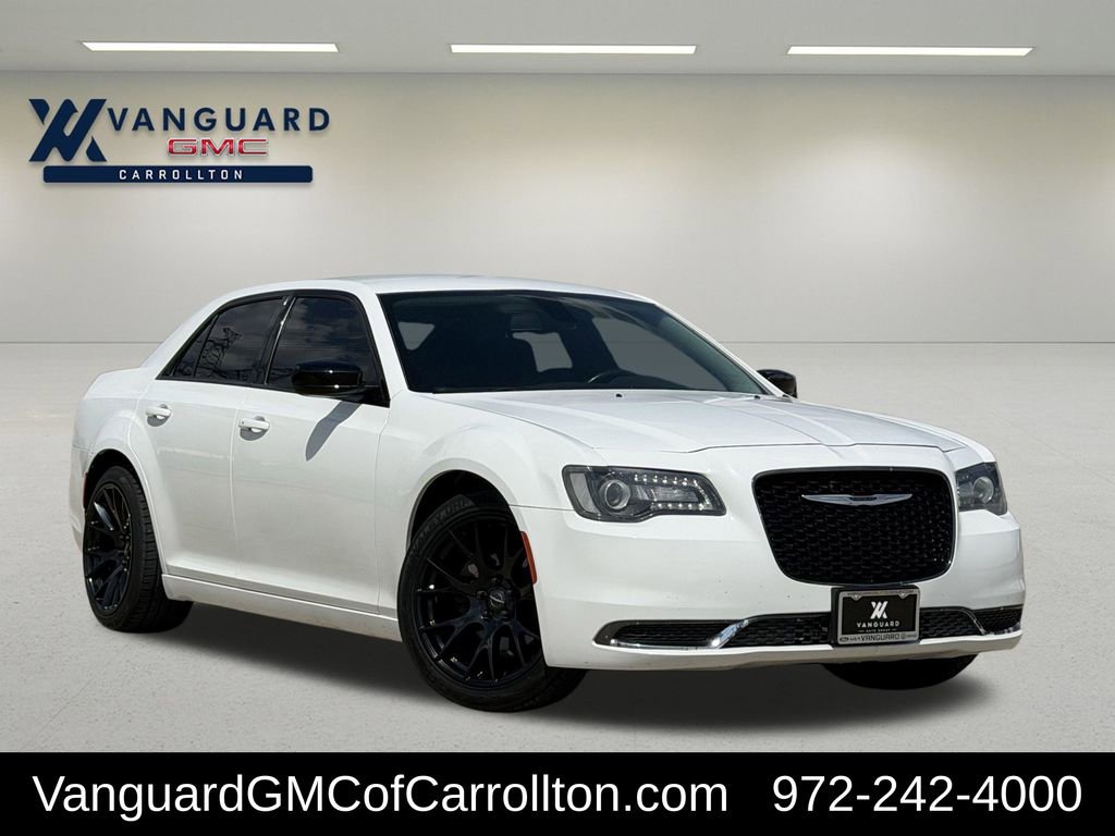 Used 2019 Chrysler 300 Touring w/ Sport Appearance Package RWD image 1