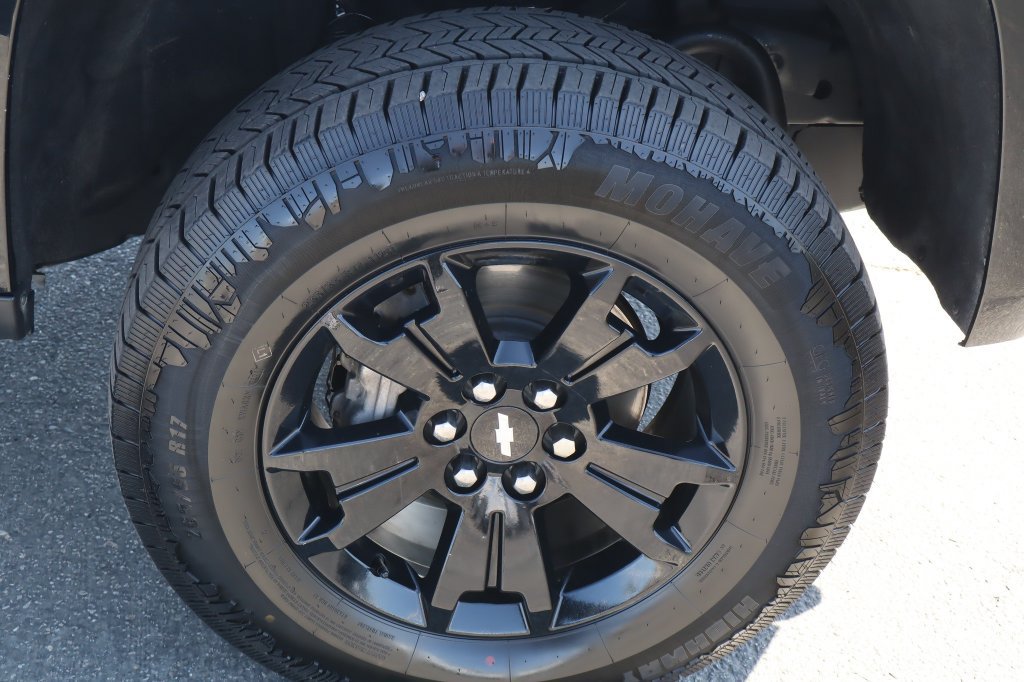 Used 2019 Chevrolet Colorado Z71 w/ Z71 Midnight Edition AWD/4WD image 17