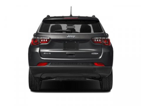 Certified 2024 Jeep Compass Latitude image 8