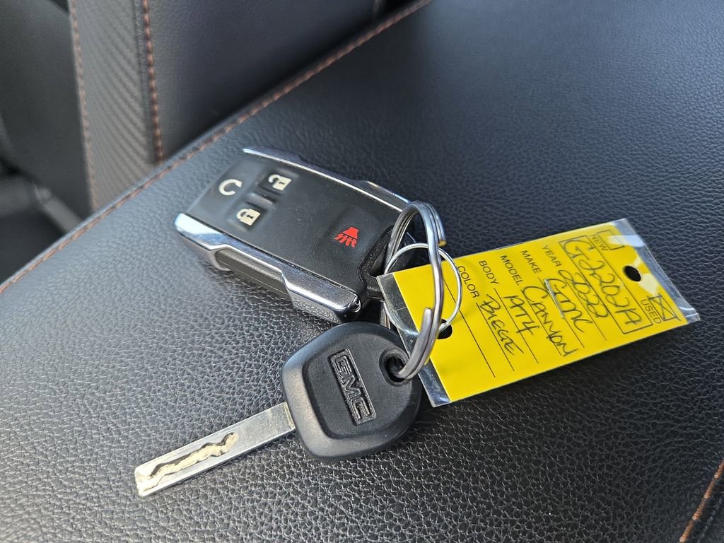 Used 2022 GMC Canyon AT4 image 29