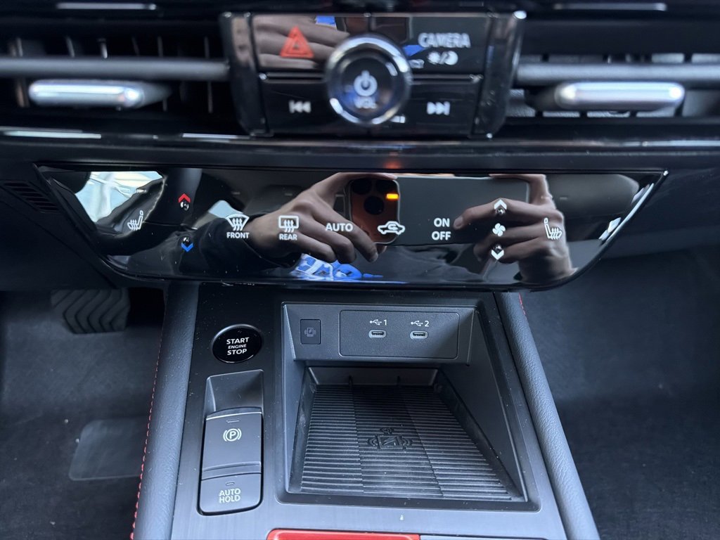 New 2026 Nissan Kicks SR w/ Cold Weather Package image 28