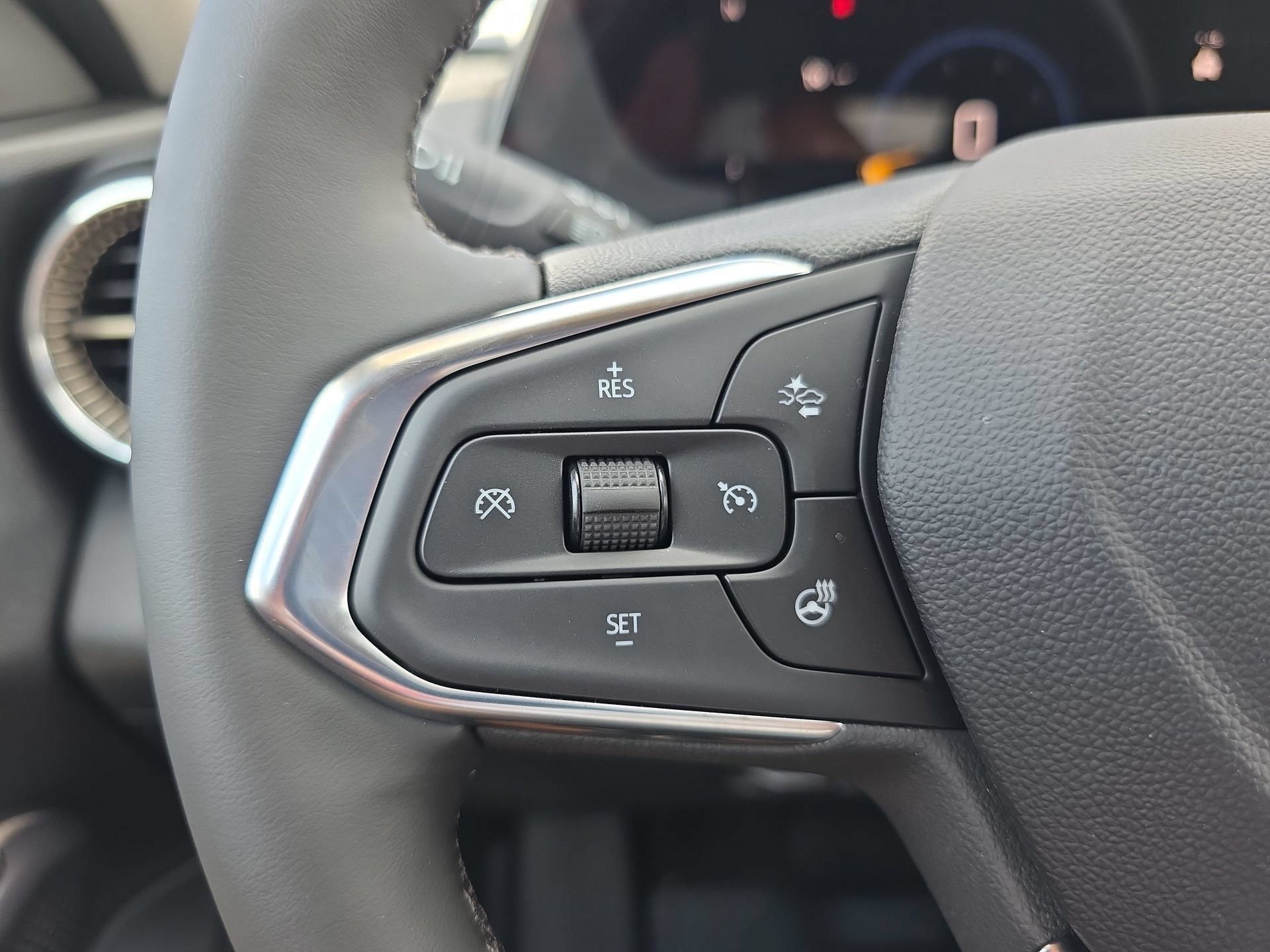 New 2026 Chevrolet Trax ACTIV FWD image 19