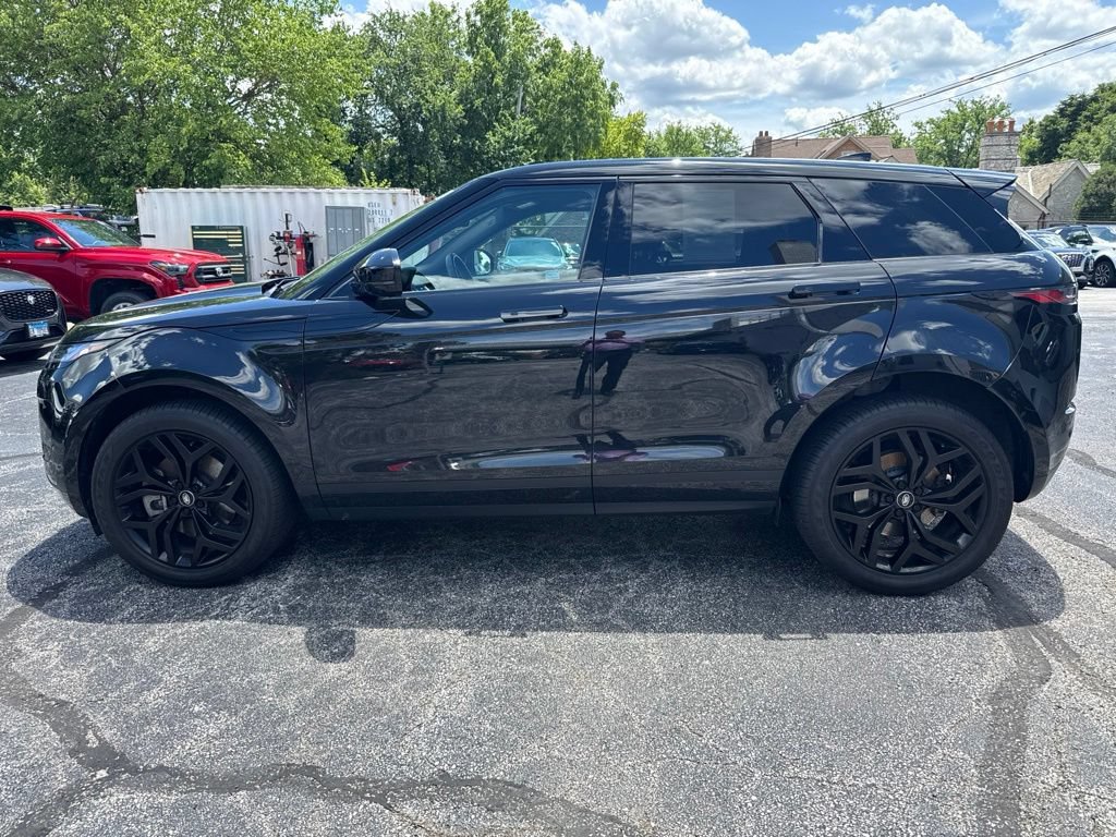 Used 2023 Land Rover Range Rover Evoque SE AWD/4WD image 2
