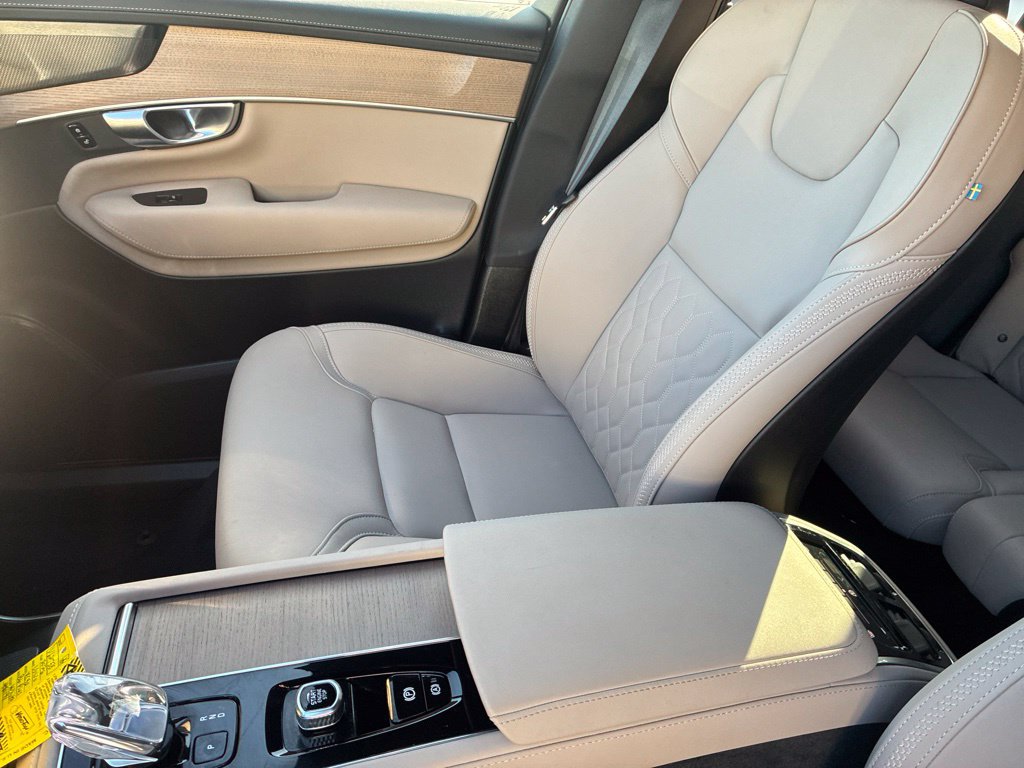 Certified 2026 Volvo XC90 B6 Plus AWD/4WD image 13